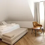 Bed & Breakfast D Boutique With Parking & Fast Access 3*