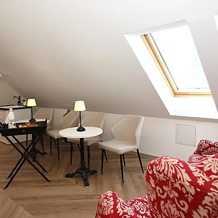 Gasthof D Boutique With Parking & Fast Access