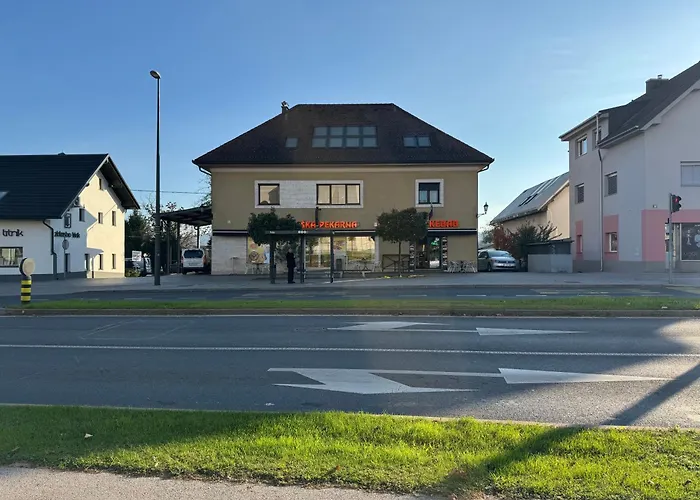 D Готель типу 