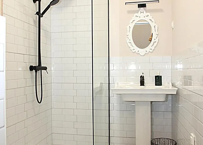 D Готель типу 