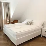 D Boutique With Parking & Fast Access